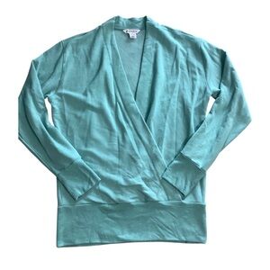 Athleta teal blue long sleeve shirt